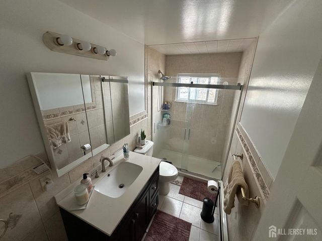 6 Capp Street, Carteret, NJ 07008