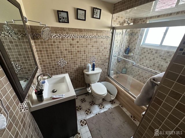 6 Capp Street, Carteret, NJ 07008