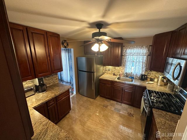 6 Capp Street, Carteret, NJ 07008