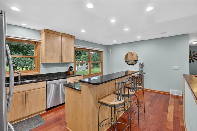 6510 Piping Rock Road, Madison, WI 53711