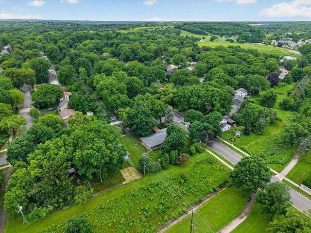 6510 Piping Rock Road, Madison, WI 53711