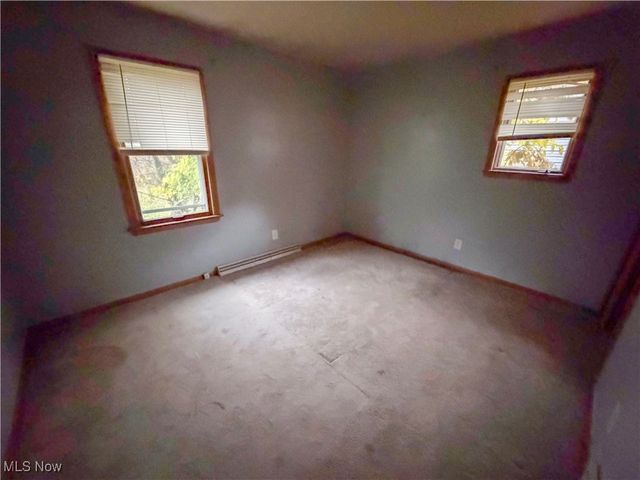 3380 Sunnybrooke Drive, Youngstown, OH 44511