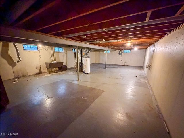 3380 Sunnybrooke Drive, Youngstown, OH 44511