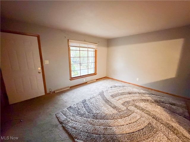 3380 Sunnybrooke Drive, Youngstown, OH 44511