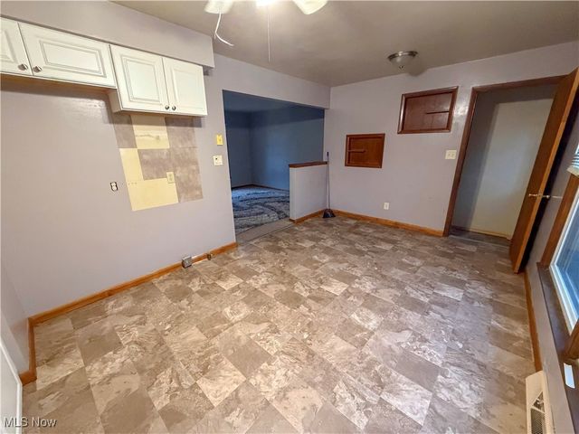 3380 Sunnybrooke Drive, Youngstown, OH 44511