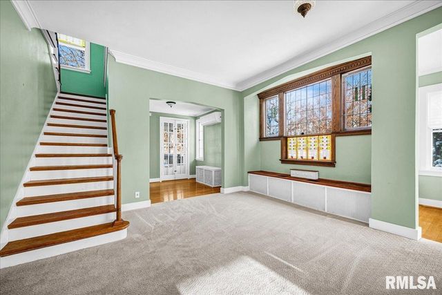 1102 NE GLEN OAK Avenue, Peoria, IL 61603