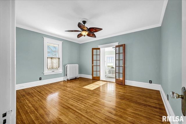 1102 NE GLEN OAK Avenue, Peoria, IL 61603