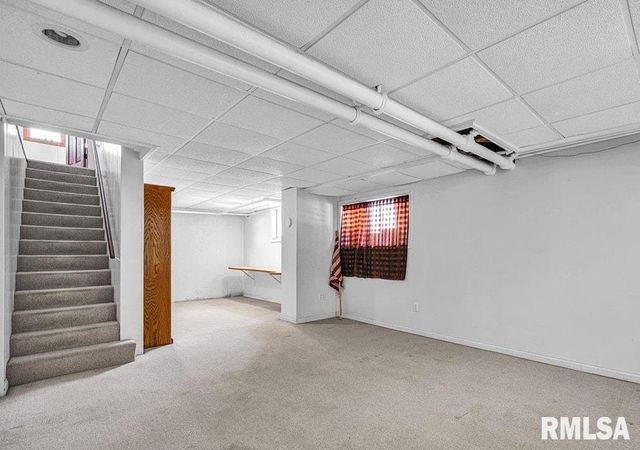 1102 NE GLEN OAK Avenue, Peoria, IL 61603