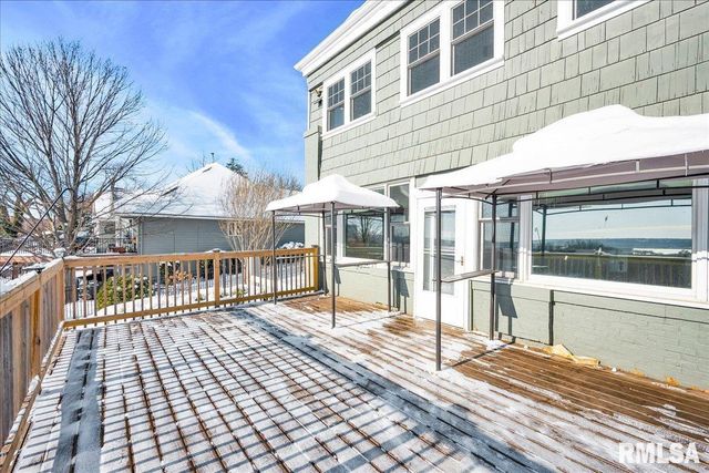 1102 NE GLEN OAK Avenue, Peoria, IL 61603