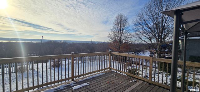 1102 NE GLEN OAK Avenue, Peoria, IL 61603