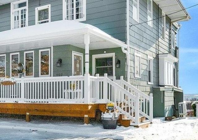 1102 NE GLEN OAK Avenue, Peoria, IL 61603