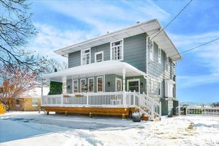 1102 NE GLEN OAK Avenue, Peoria, IL 61603