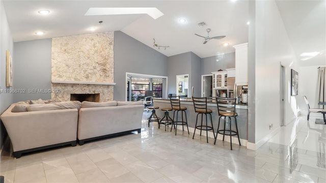 1510 NW 97th Ter, Coral Springs, FL 33071