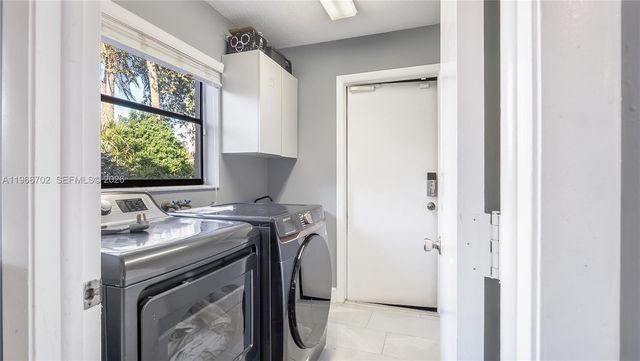 1510 NW 97th Ter, Coral Springs, FL 33071