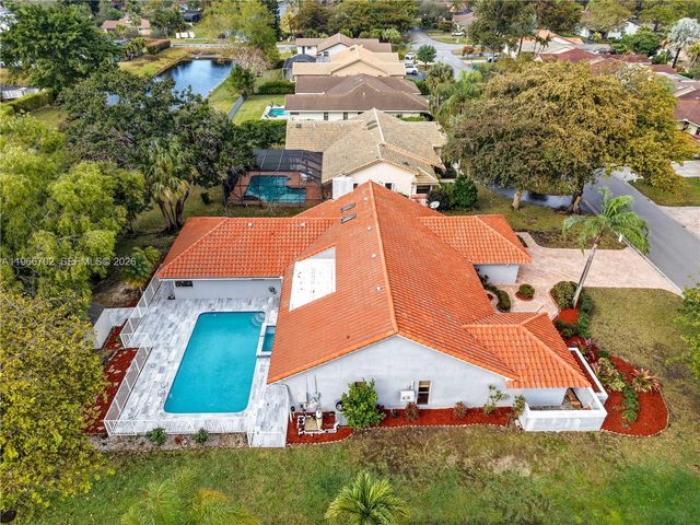 1510 NW 97th Ter, Coral Springs, FL 33071