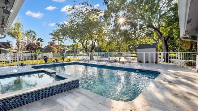 1510 NW 97th Ter, Coral Springs, FL 33071