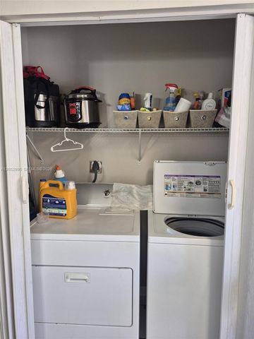 7818 W 34th Lane 25201, Hialeah, FL 33018