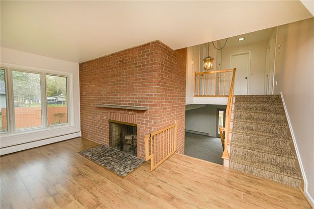 171 Harwood Circle, Penfield, NY 14625