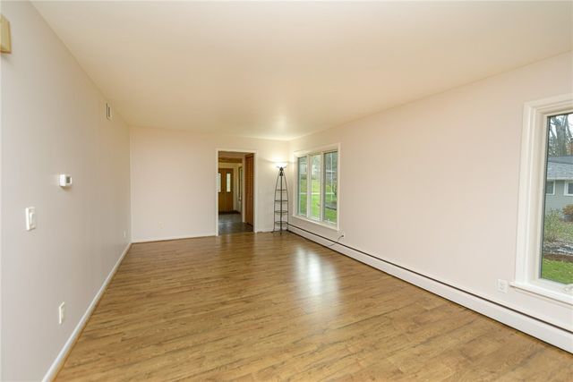 171 Harwood Circle, Penfield, NY 14625