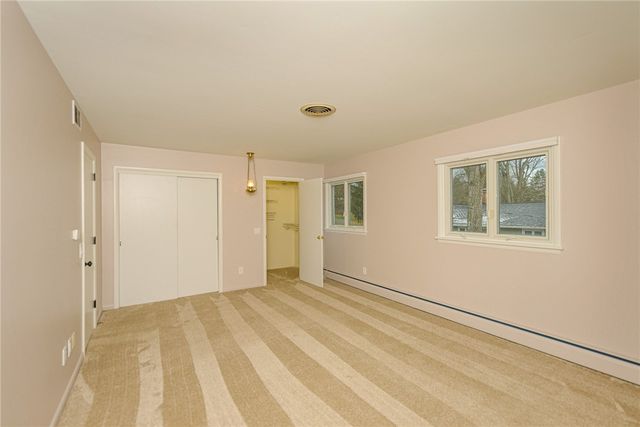 171 Harwood Circle, Penfield, NY 14625