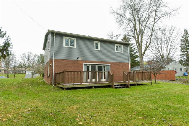 171 Harwood Circle, Penfield, NY 14625