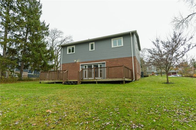 171 Harwood Circle, Penfield, NY 14625