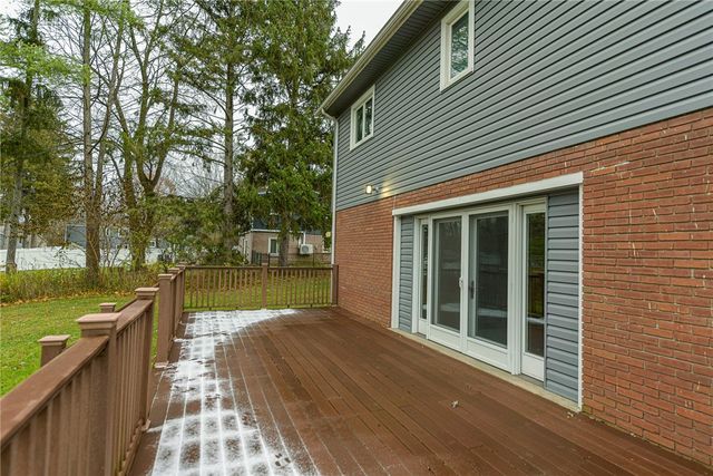 171 Harwood Circle, Penfield, NY 14625