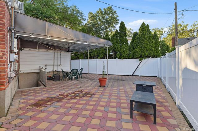 47 Sperry Court, New Hyde Park, NY 11040