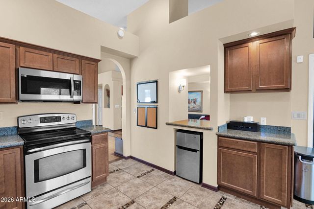 8979 E GAIL Road, Scottsdale, AZ 85260