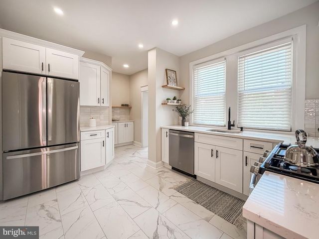 1042 DUNCAN AVE, Lansdowne, PA 19050