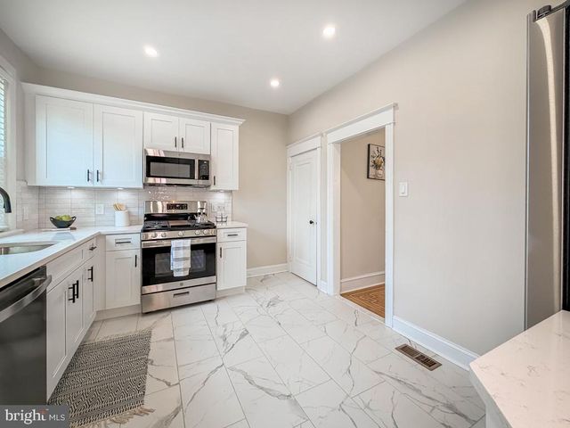 1042 DUNCAN AVE, Lansdowne, PA 19050