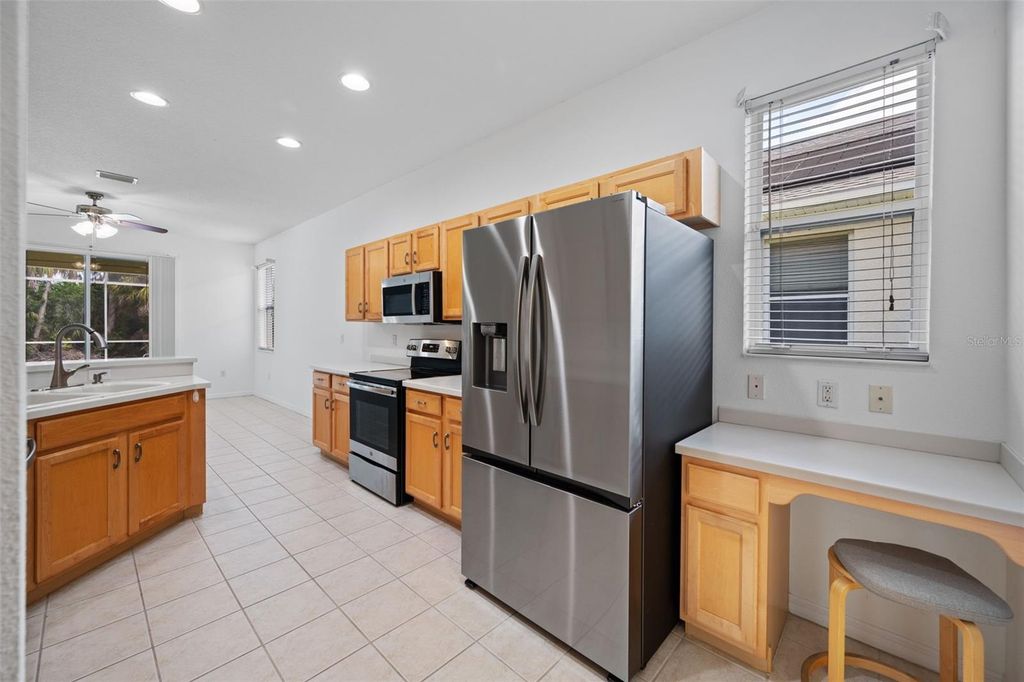 Image 24 of property listing at 5806 NEW PARIS WAY, Ellenton, FL 34222