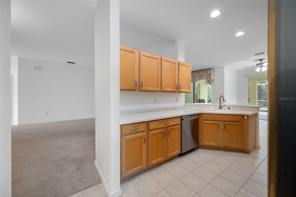 Image 26 of property listing at 5806 NEW PARIS WAY, Ellenton, FL 34222