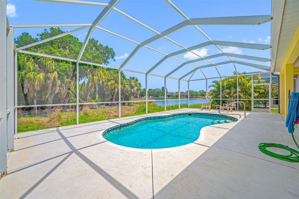 Image 41 of property listing at 5806 NEW PARIS WAY, Ellenton, FL 34222