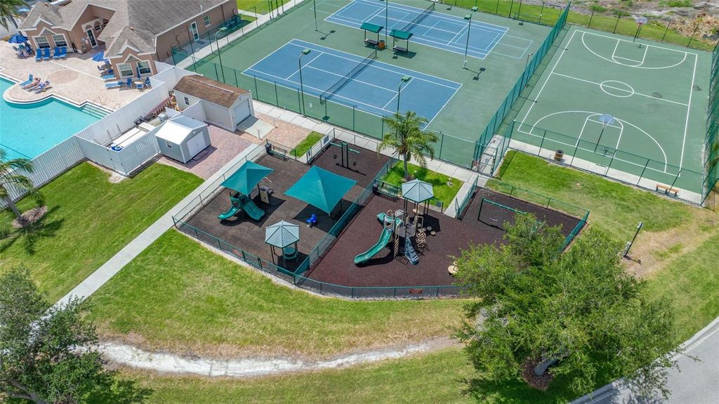 Image 62 of property listing at 5806 NEW PARIS WAY, Ellenton, FL 34222