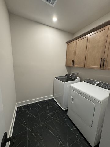 814 42nd Ave, N, Nashville, TN 37209