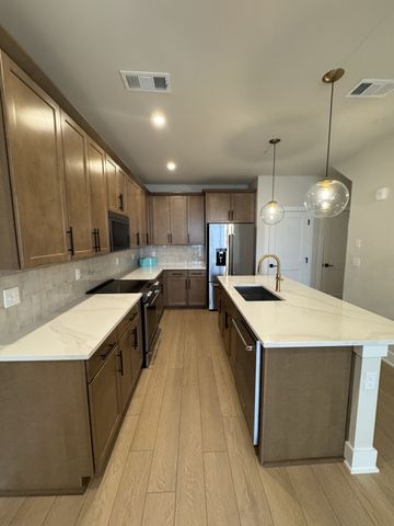 814 42nd Ave, N, Nashville, TN 37209