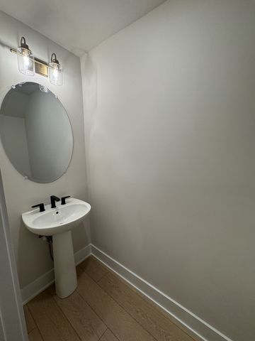 814 42nd Ave, N, Nashville, TN 37209