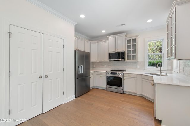 2776 Parkridge Drive, Southport, NC 28461
