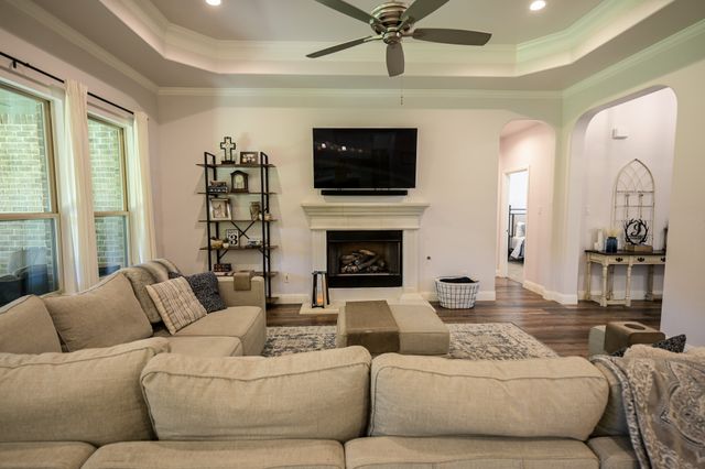 149 Fairweather Drive, Burleson, TX 76028