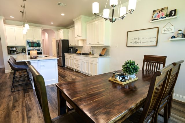 149 Fairweather Drive, Burleson, TX 76028
