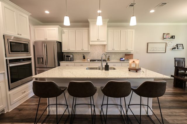149 Fairweather Drive, Burleson, TX 76028