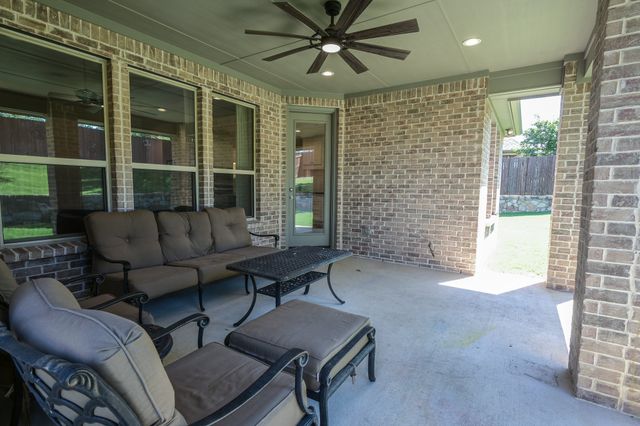 149 Fairweather Drive, Burleson, TX 76028