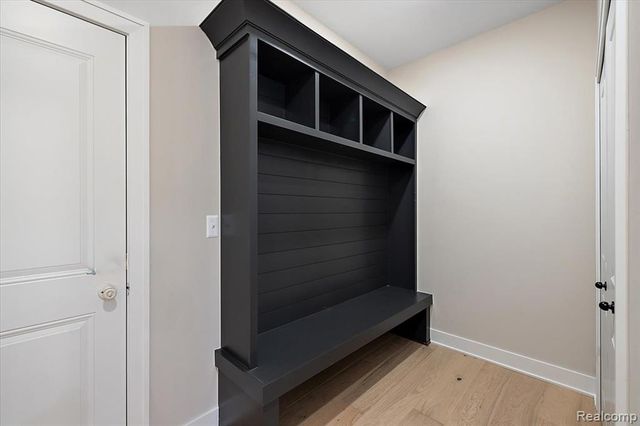 50637 Mistwood Drive, Macomb, MI 48042