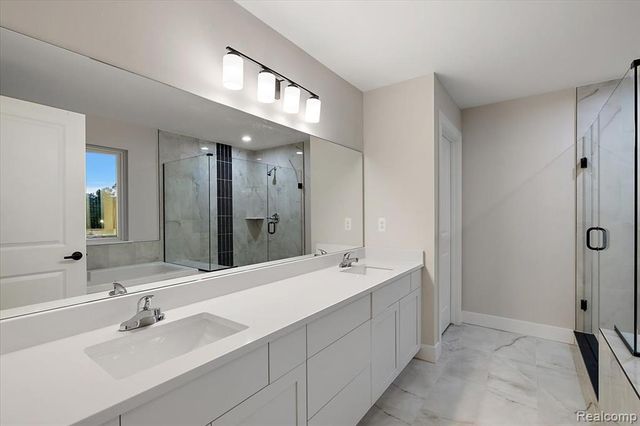 50637 Mistwood Drive, Macomb, MI 48042