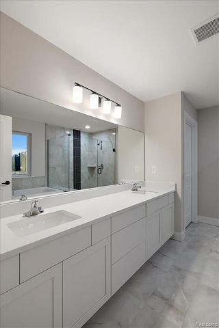 50637 Mistwood Drive, Macomb, MI 48042