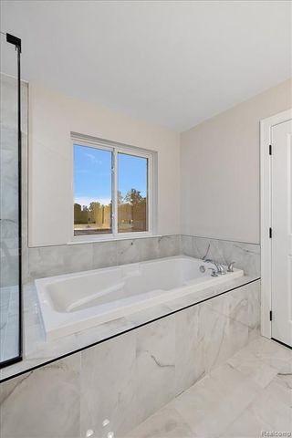 50637 Mistwood Drive, Macomb, MI 48042