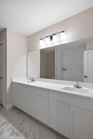 50637 Mistwood Drive, Macomb, MI 48042