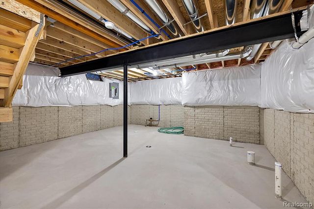 50637 Mistwood Drive, Macomb, MI 48042