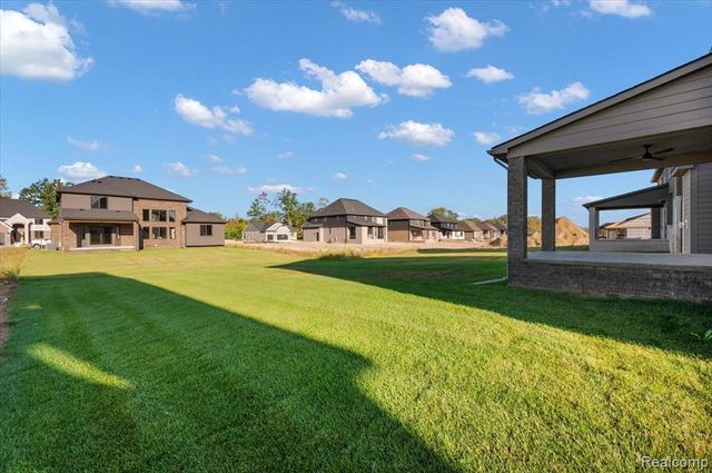 50637 Mistwood Drive, Macomb, MI 48042